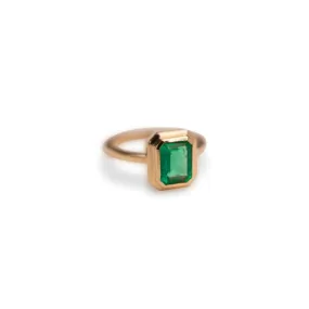 14k Emerald Tiered Bezel Ring