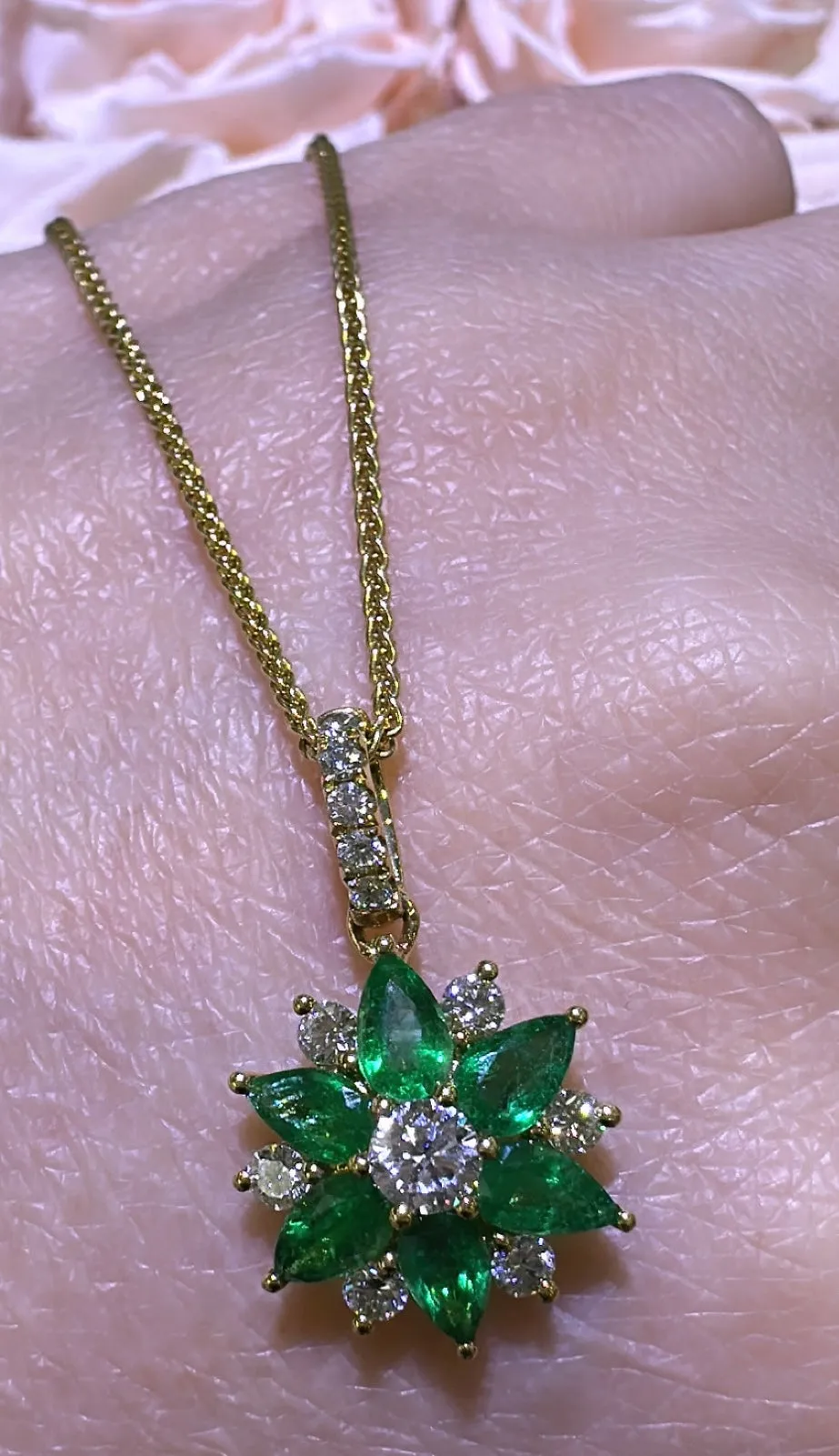 1.60ct tw Green Emerald and Diamond Pendant Necklace