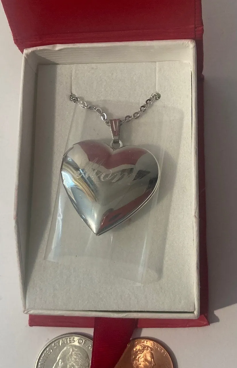 5 Mom Heart Shaped Locket Pendant Necklaces, 750PYU, Opens Up, Double Sided, Mom, Love You, Quality, Nice, Gift Box, Mom, Mother, Jewelry