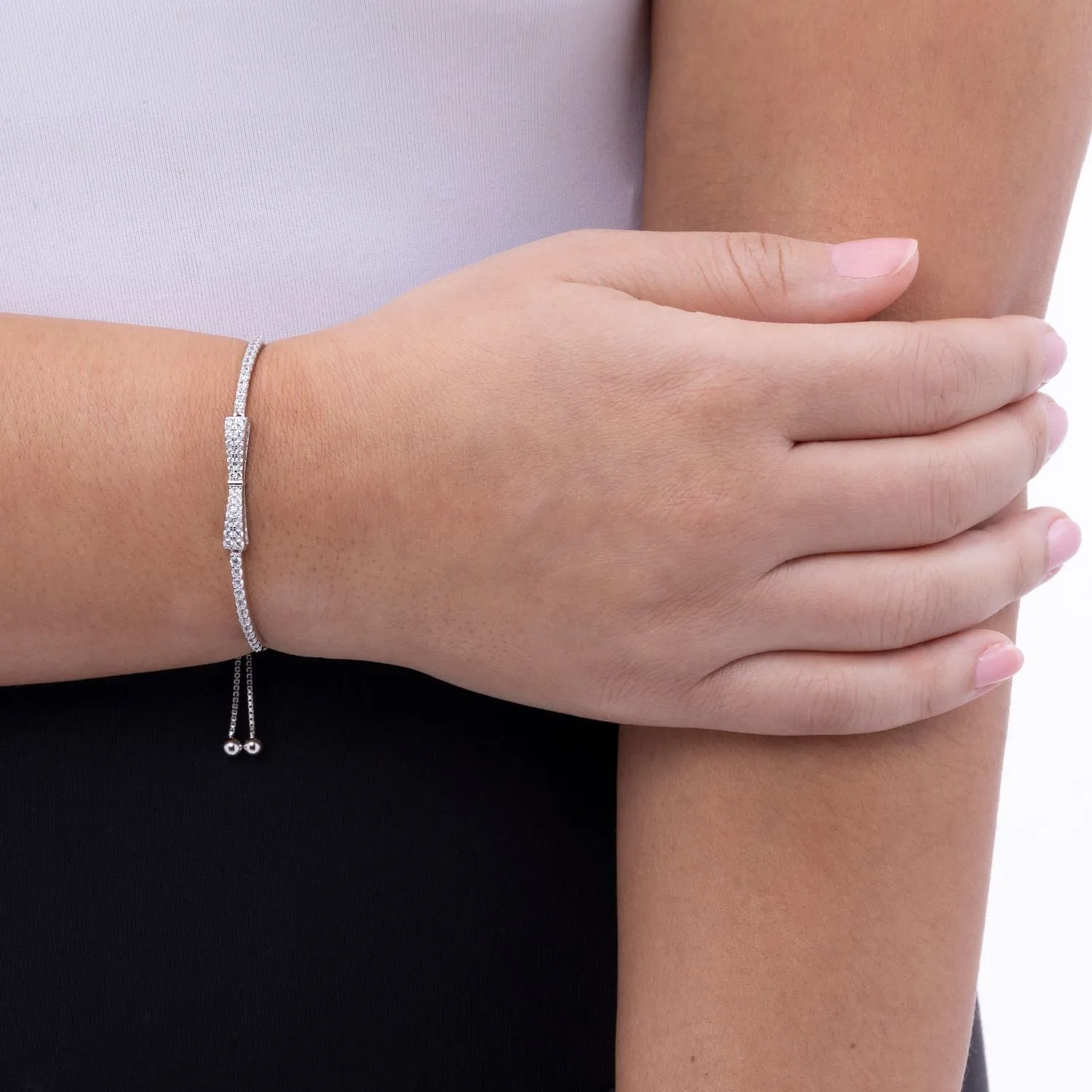 Bowtifully Chic Dainty Bracelet