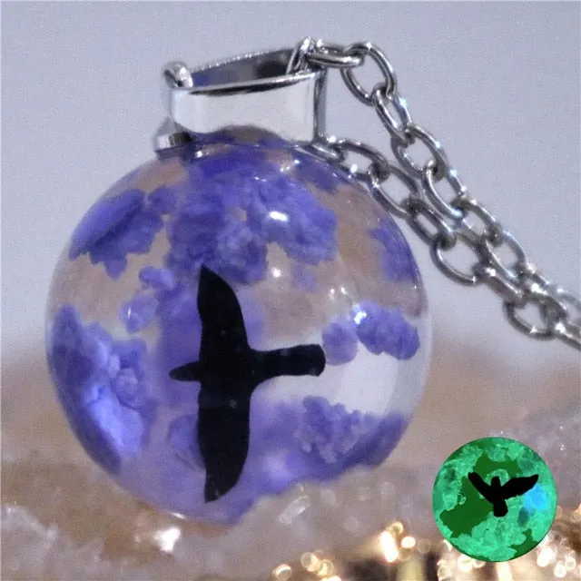 Chic Transparent Resin Rould Ball Moon Pendant Necklace Women Blue Sky White Cloud Chain Necklace Fashion Jewelry Gifts For Girl