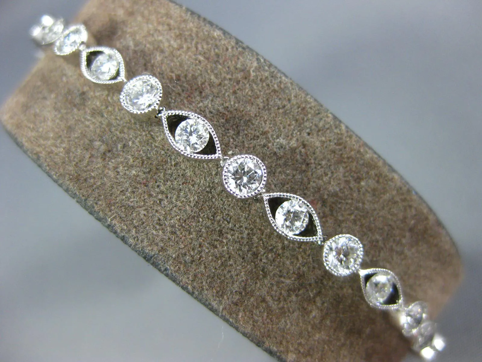 ESTATE 2.83CT DIAMOND 18KT WHITE GOLD 3D ROUND & MARQUISE ETOILE TENNIS BRACELET