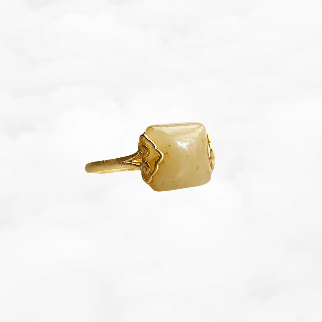 Gold Square Yellow Jade Ring