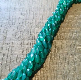 Green Onyx Faceted Oval Beads 15" Strand