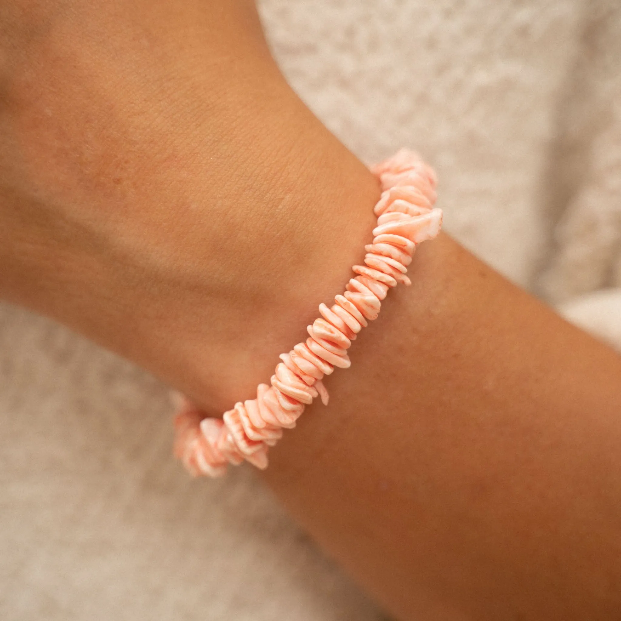 Halawa Bay Shell Bracelet