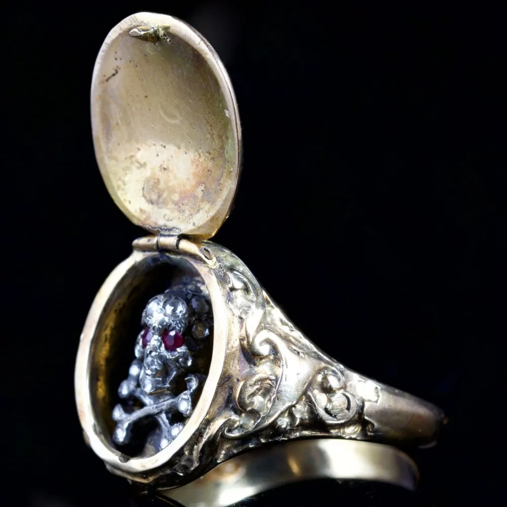 Skull Diamond Locket Ring Memento Mori 18Ct Gold